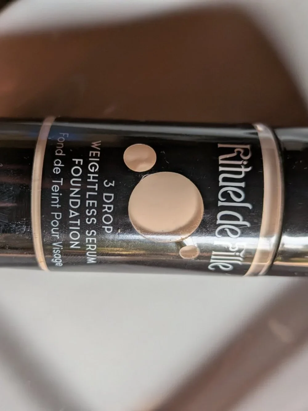 Rituel De Fille | 3 Drop Weightless Serum Foundation